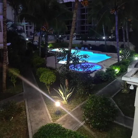The Coastal Apartment Flic en Flac Exterior photo